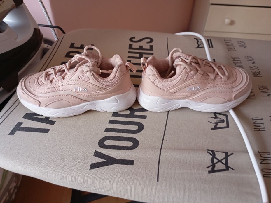 Sapatilhas fila criança como novas