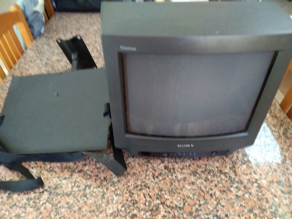 TV Sony + Suporte de Parede