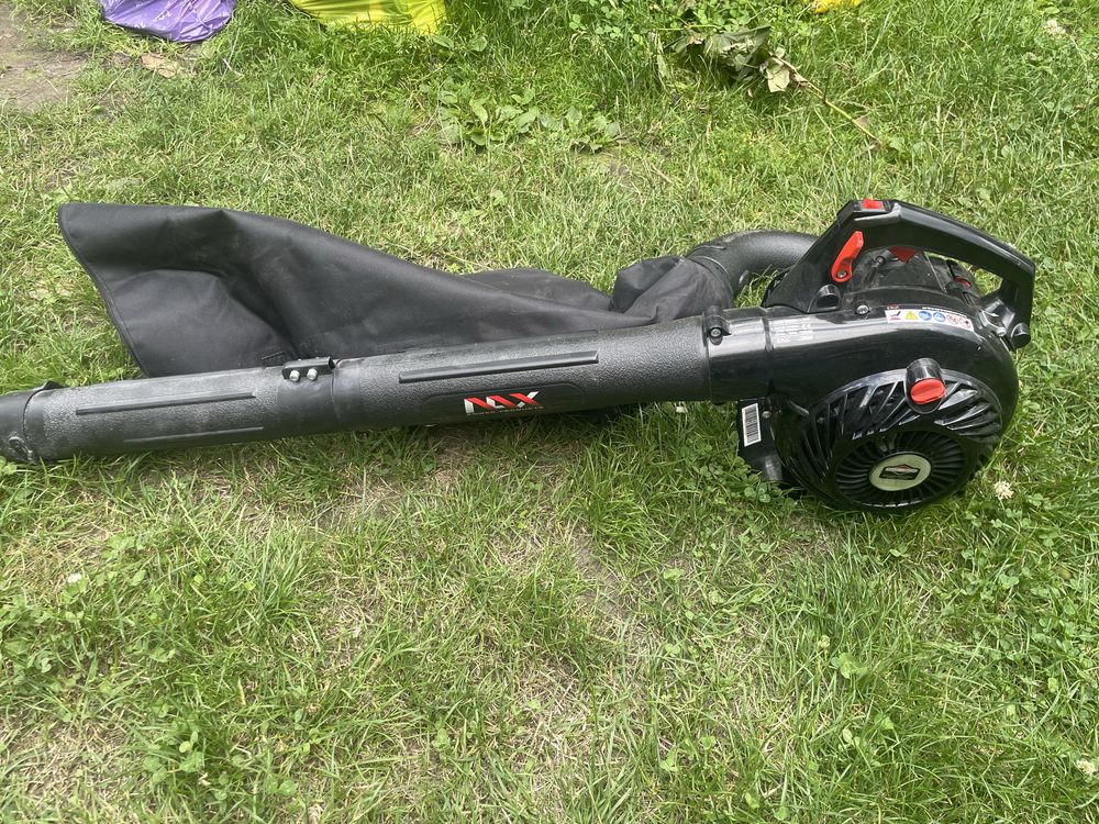 Dmuchawa odkurzacz NAX 950V spalinowa