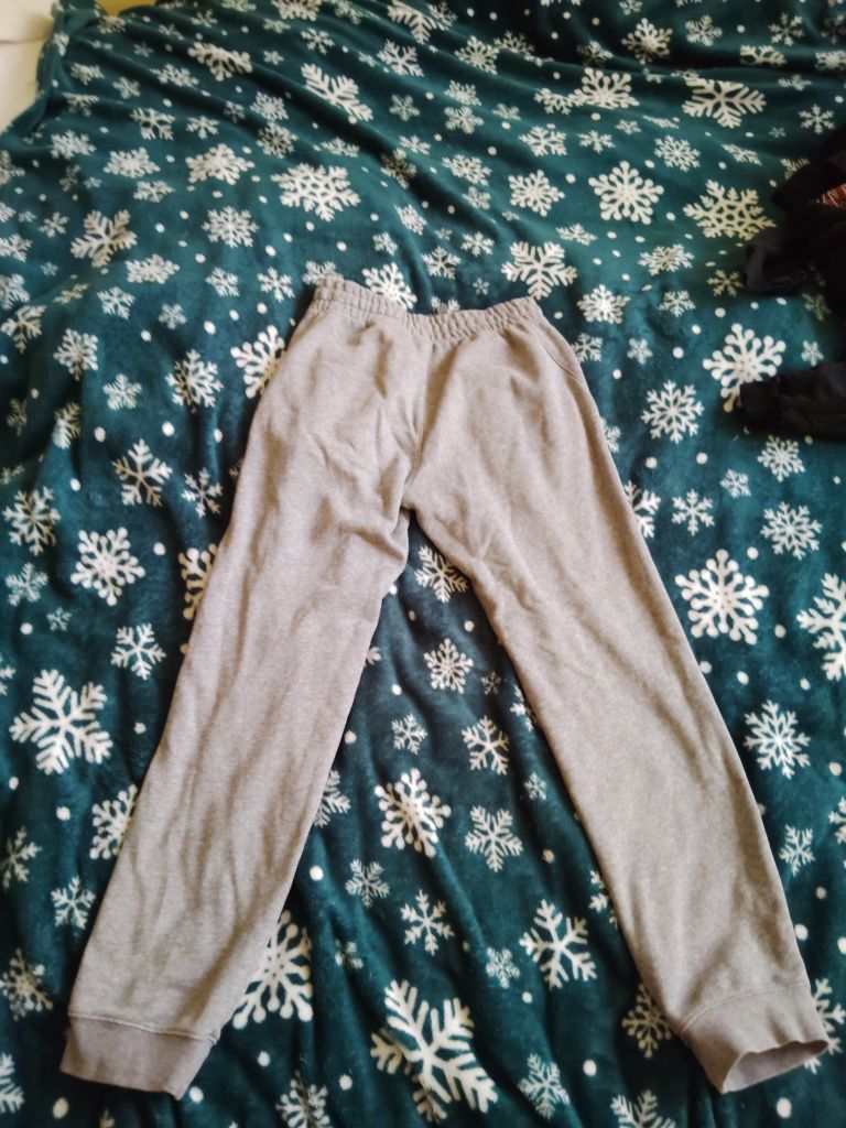 Spodnie dresowe Nike szare rozmiar xs