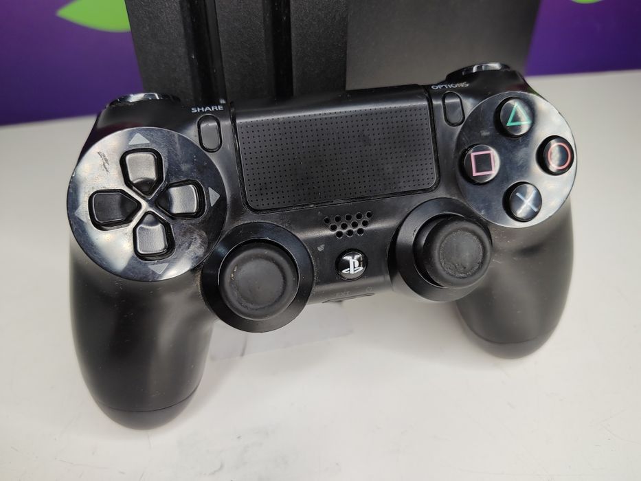 PlayStation 4 pro 1tb