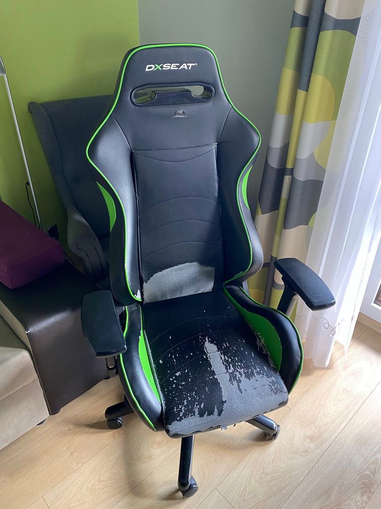 Fotel gamingowy DXseat czarno-zielony