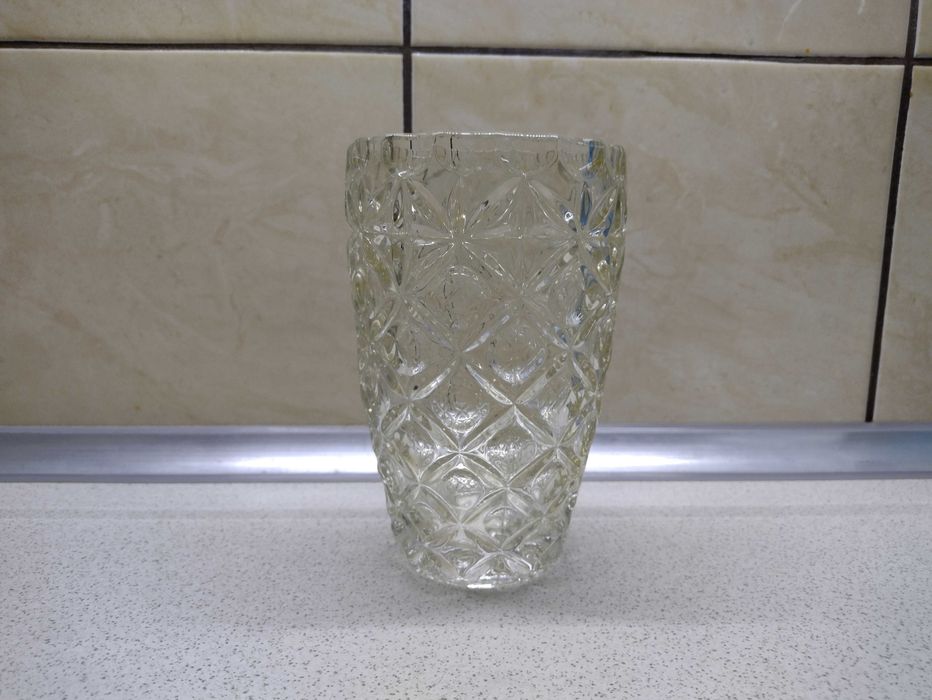 Wazon szklany à la kryształ 16 cm