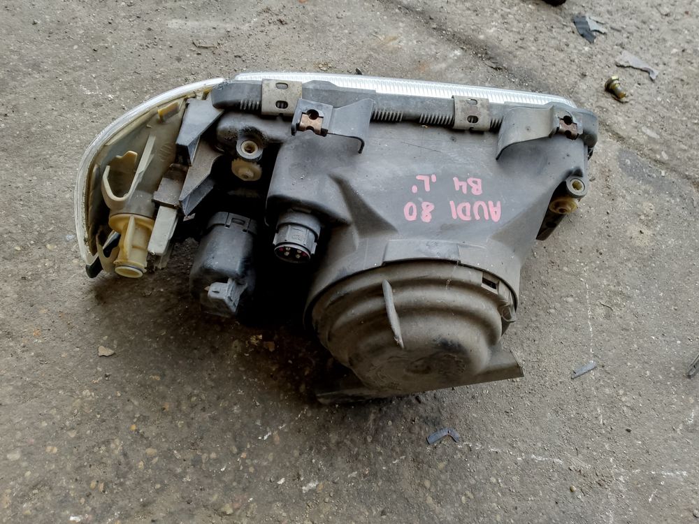 Lampa lewa Audi 80 B4 przód Reflektor lewy