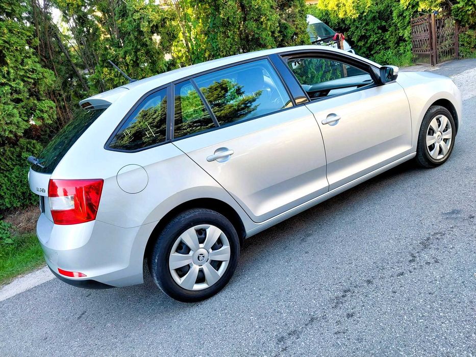 Bezwypadkowy rapid model 2016,1.2 tsi na Pasku!Wyposazony,zadbany!