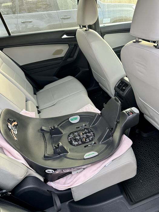 Автокрісло Cybex Cloud T i-Size з базою