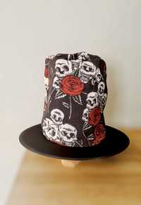 Cylinder kapelusz przebranie czaszki róże kostium goth