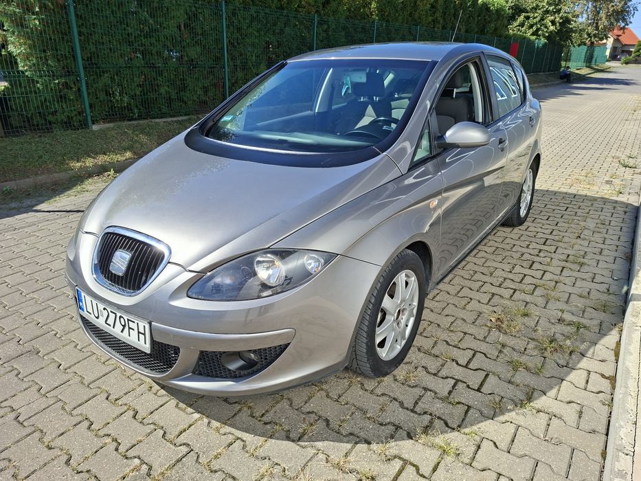 2.0 benzyna klimatyzacja bogata wersja ważne opłaty