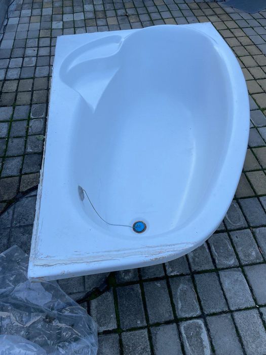 Ванна акрилова б/у
