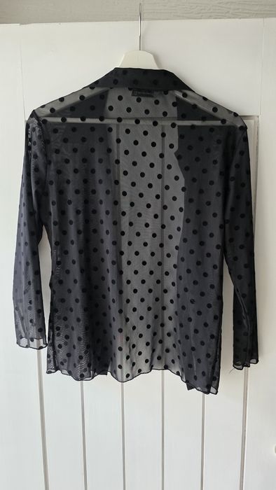 Camisa Stradivarius preta bolinhas M