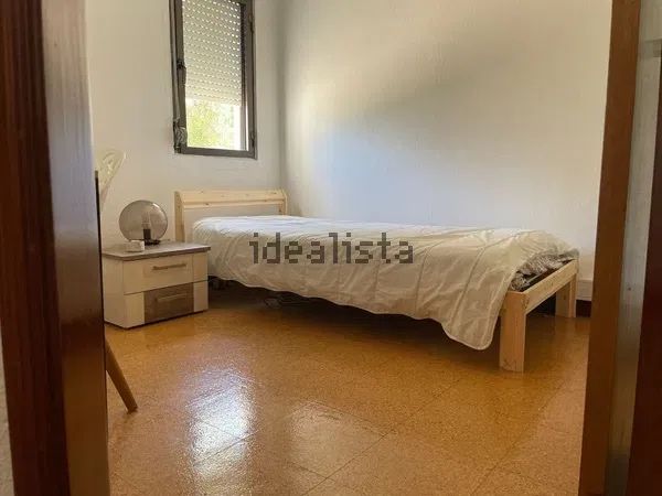 Arrendamento de quarto na rua Almada Negreiros