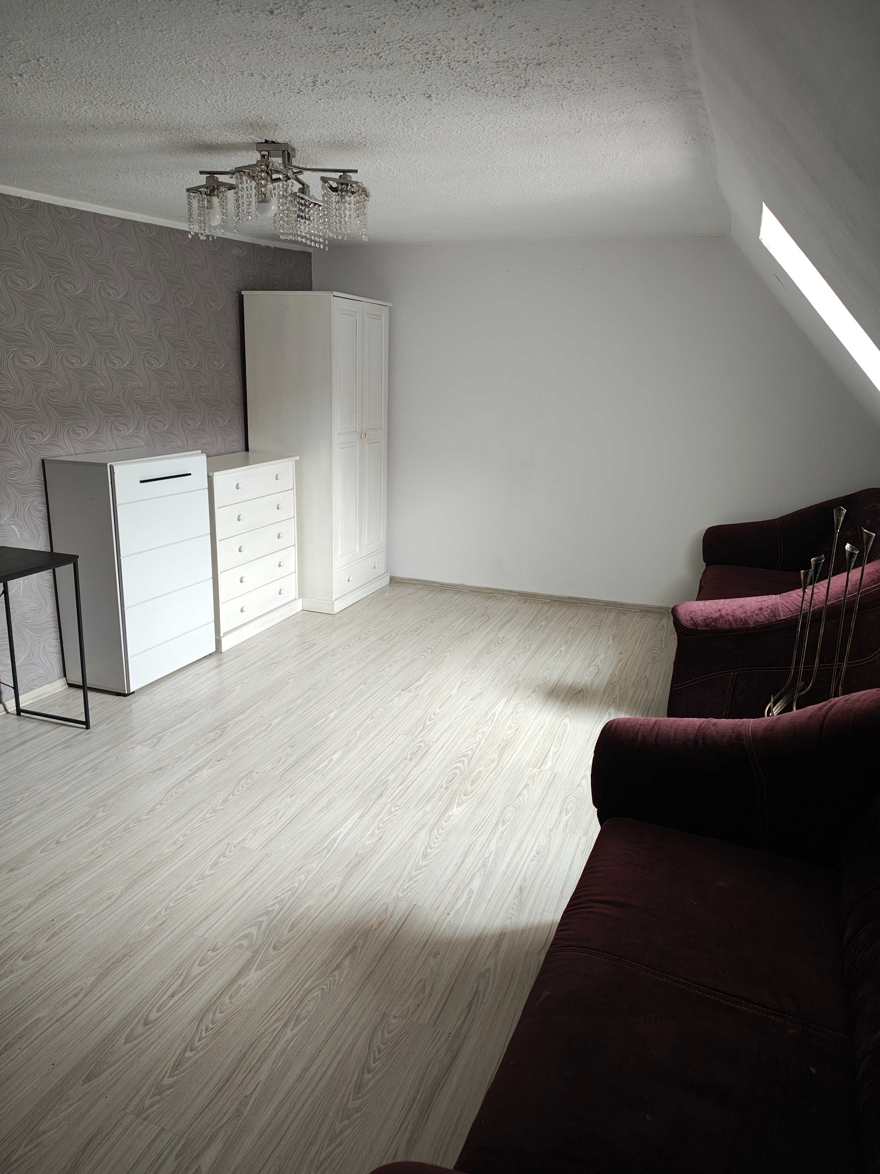 2 pok. mieszkanie w centrum nowej soli ... 45m2 ... 1600 zł