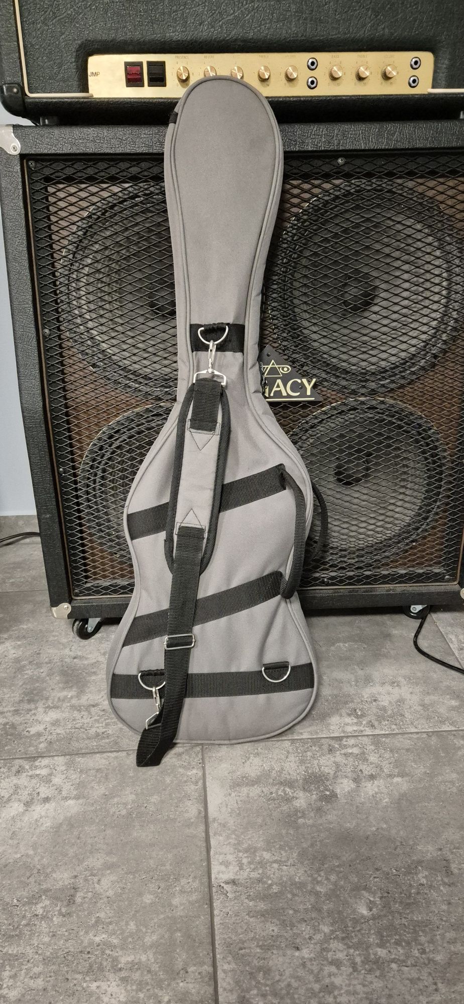 Ibanez mikro 3/4