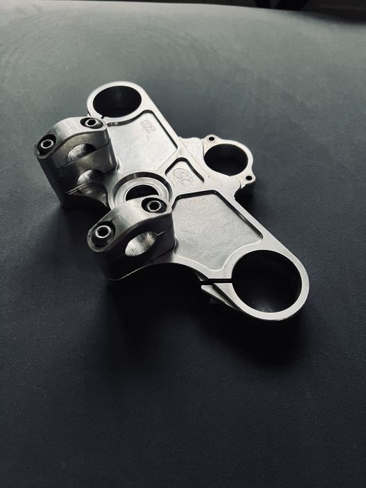 Honda cbr600 f4i 25mm risery półka cnc stunt wspornik kierownicy