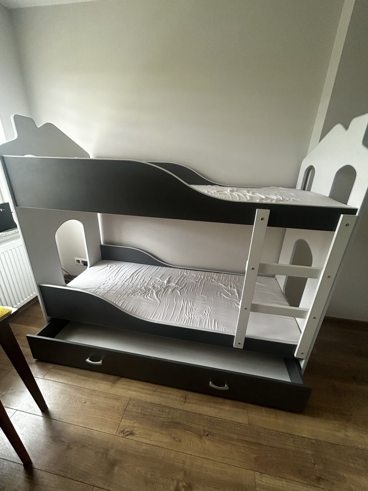 Łóżko pietrowe 3 osobowe