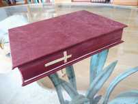 Biblia. Specjalna. Czerwona.