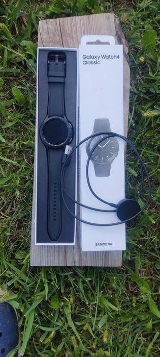 Повністю справні!Продам Samsung Galaxy Watch 4 Classic — ідеал