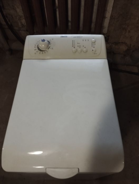 Пральна машина Zanussi в ідеальному стані