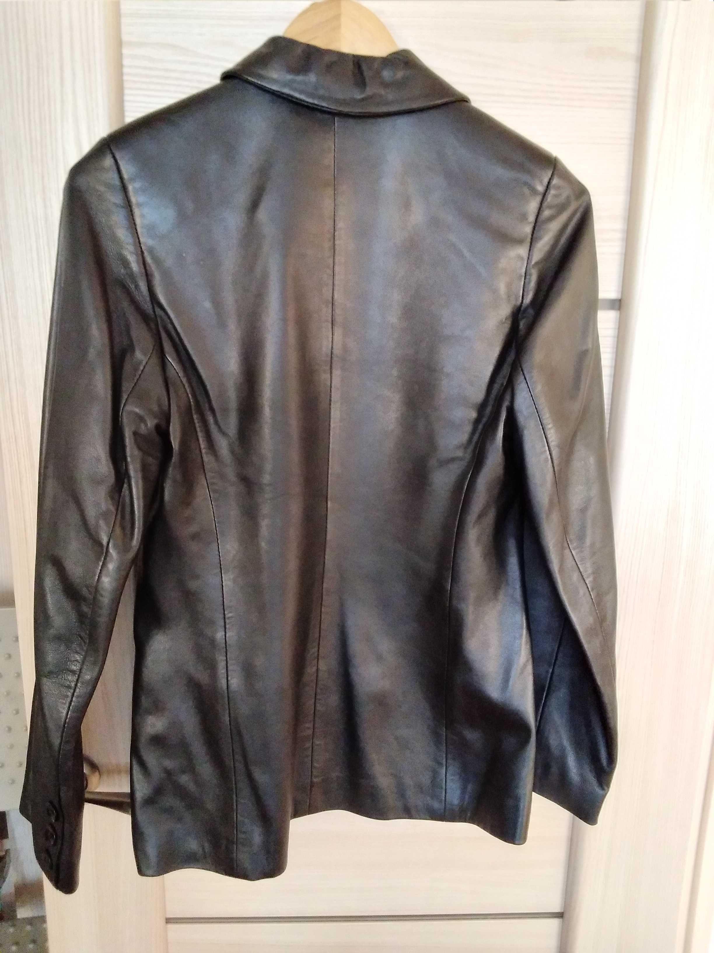 Пиджак кожаный, женский,р.S, 500 грн.
