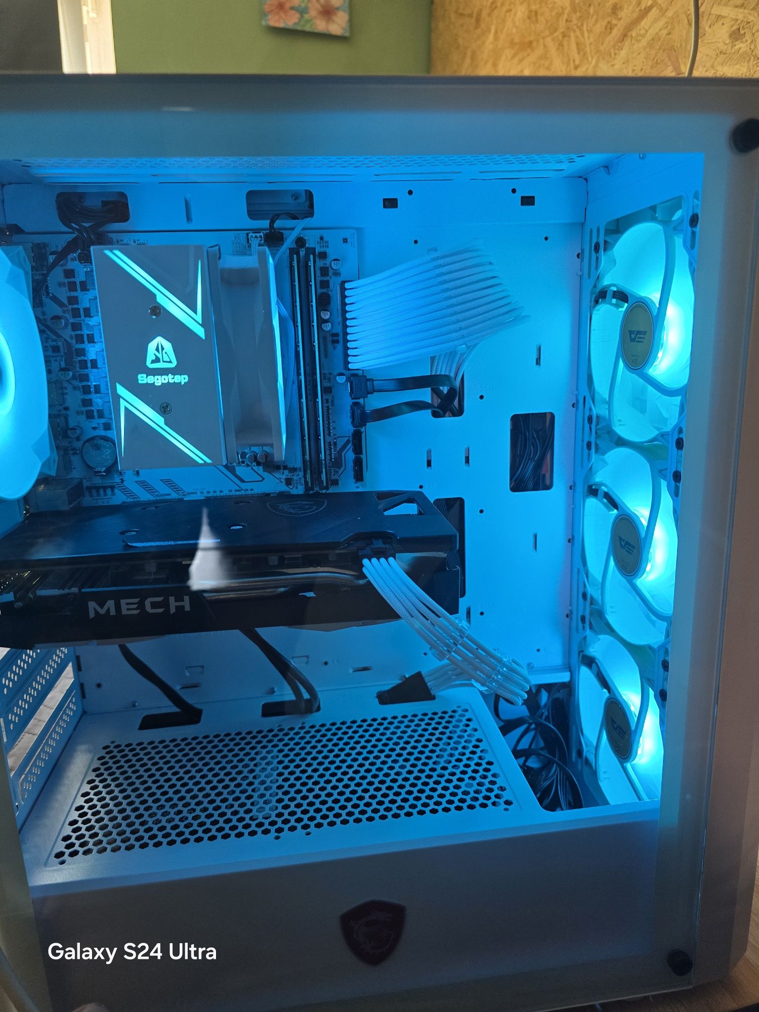 Komputer Ryzen 5 /RX 6600