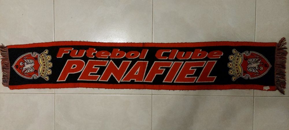 Cachecol do Penafiel antigo