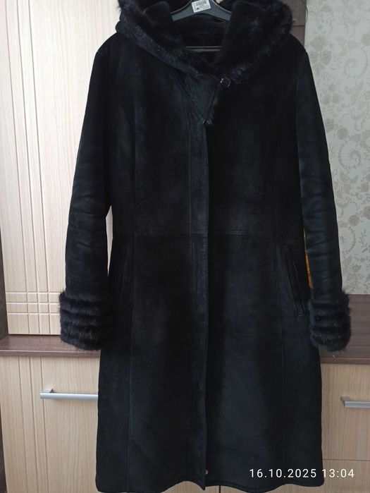 Жіноча натуральна дублянка.