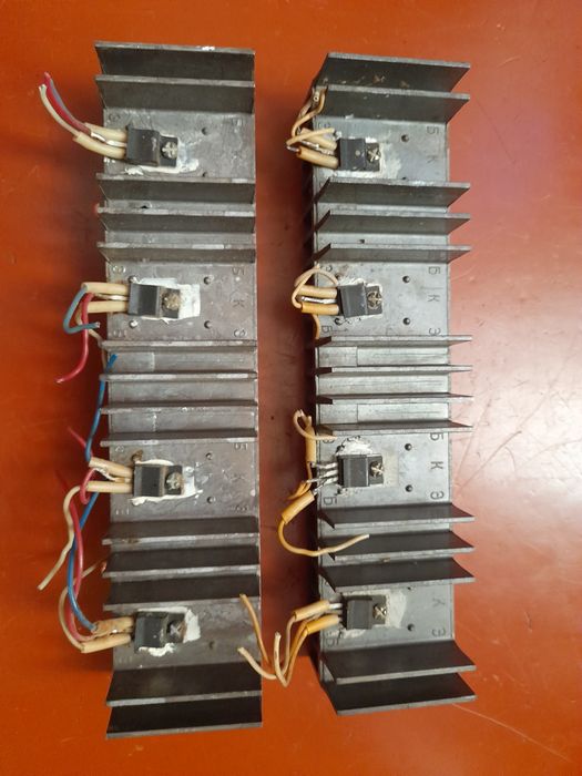 Проигрыватель   запчасти  не  дорого