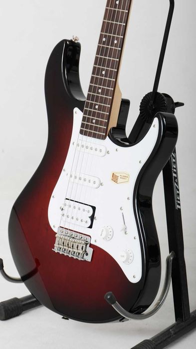 YAMAHA PACIFICA 112J OVS Gitara elektryczna	+ kabel