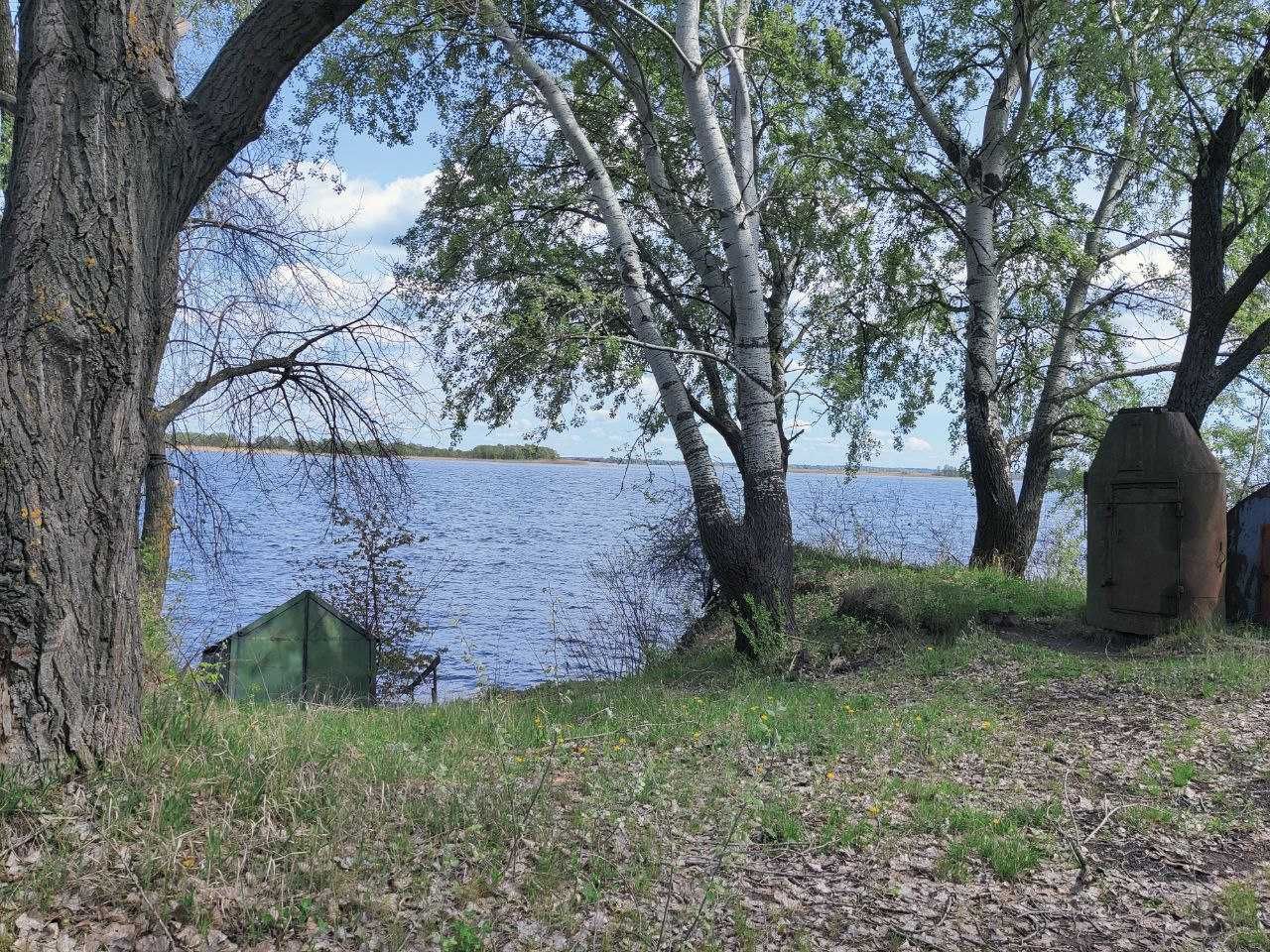 Продам земельну ділянку на березі Дніпра, 23 сотки, вихід до води