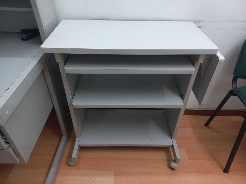 Secretária de escritório ou quarto