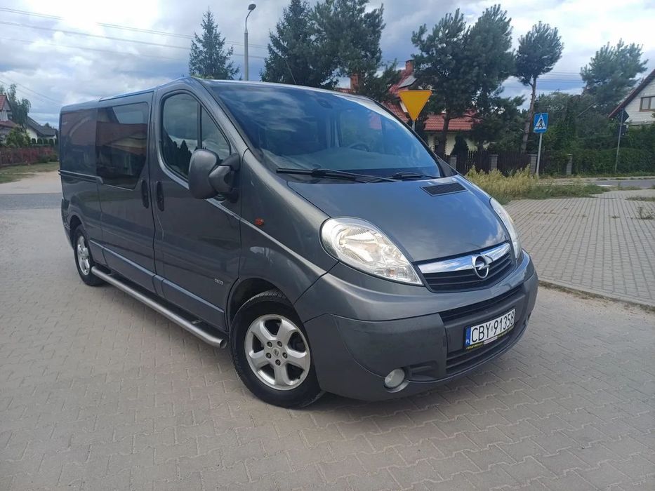 Opel VIVARO  Wersja long! 6cio osobowy! Navi!