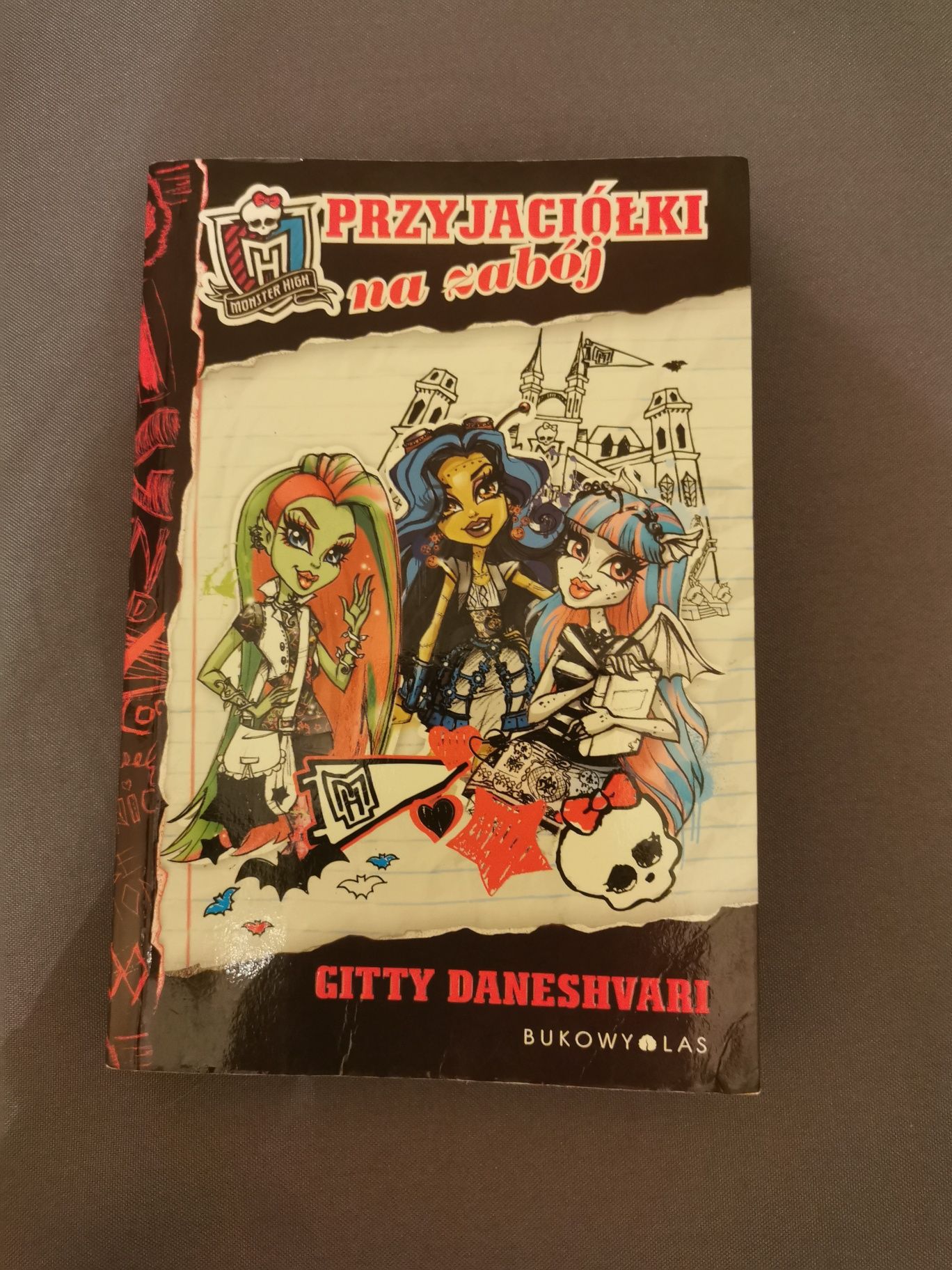 Przyjaciółki na zabój, Gitty Daneshvari