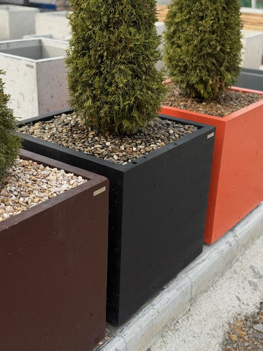 Бетонні підвазонники (кашпо)