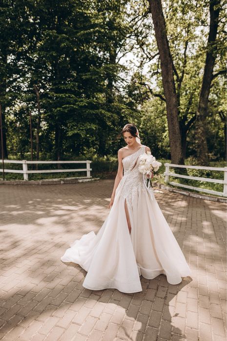 Весільна сукня TIZIANA бренду Yedyna