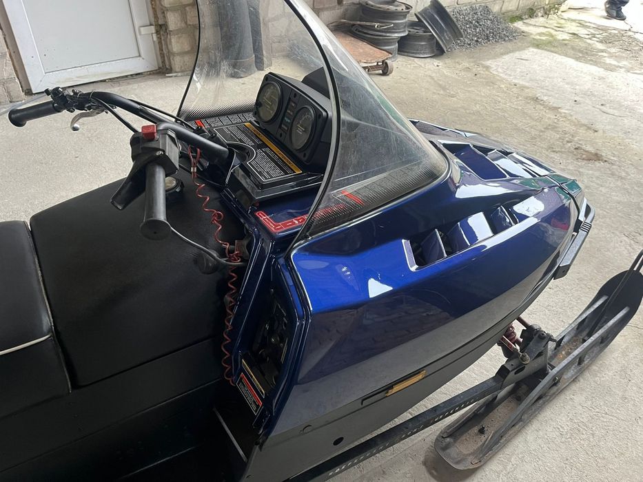 Снігохід Поларіс..ціна халява