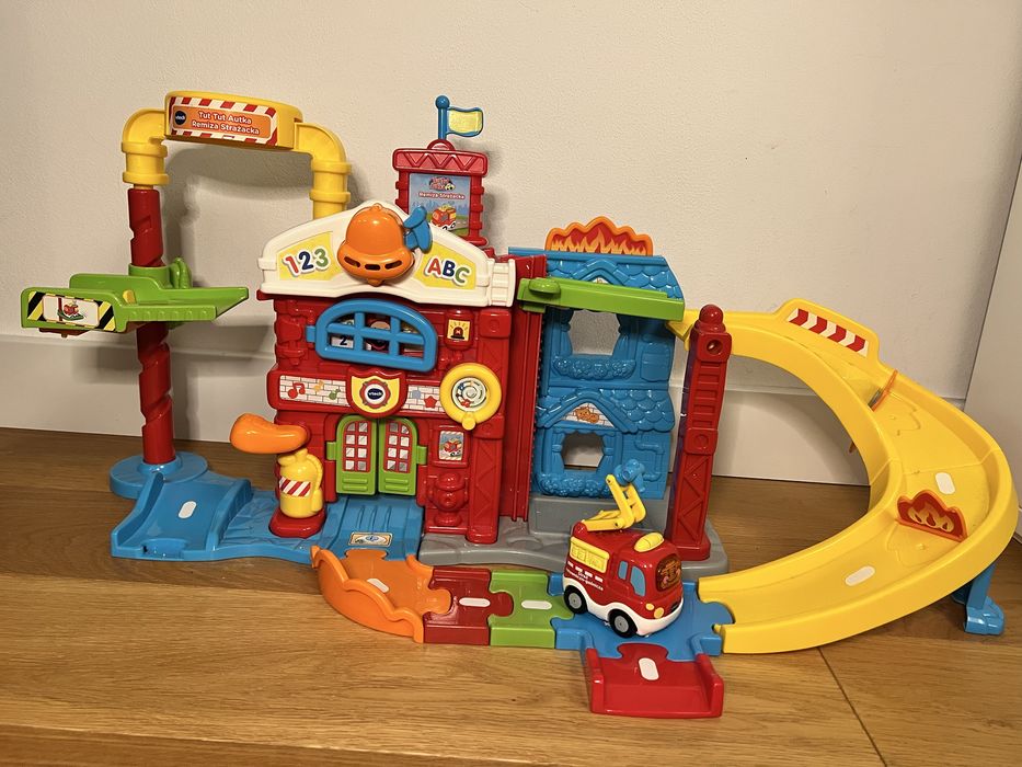 Remiza Strażacka Tut Tut Autka VTech.