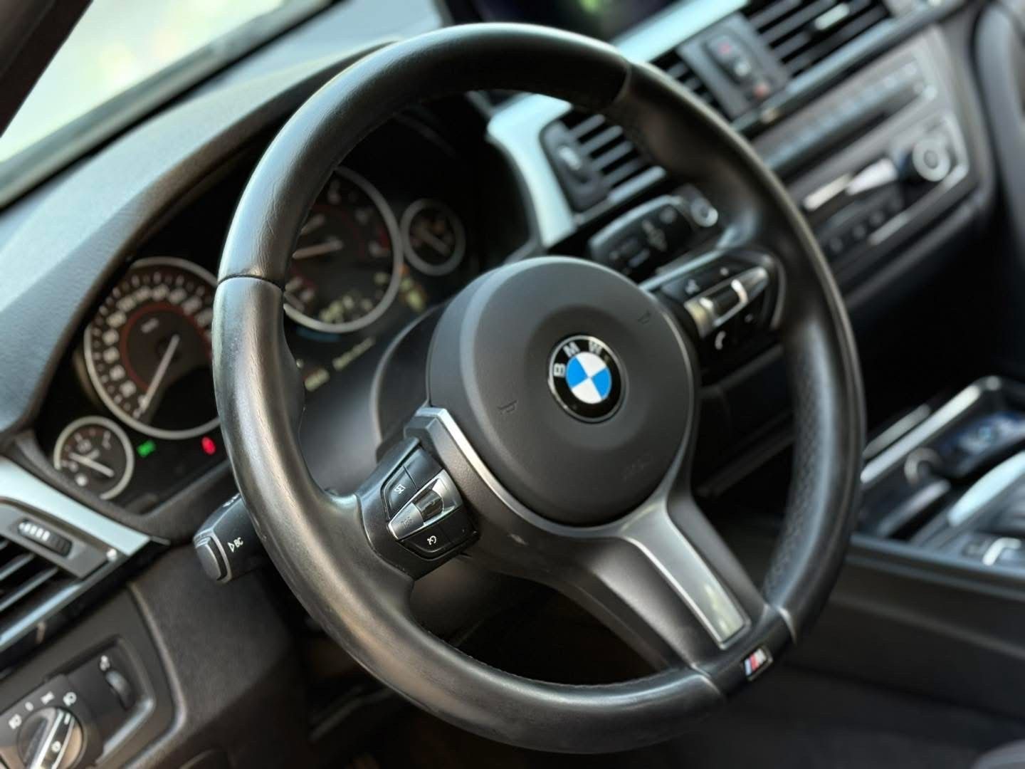 BMW 325 d Touring Pack M