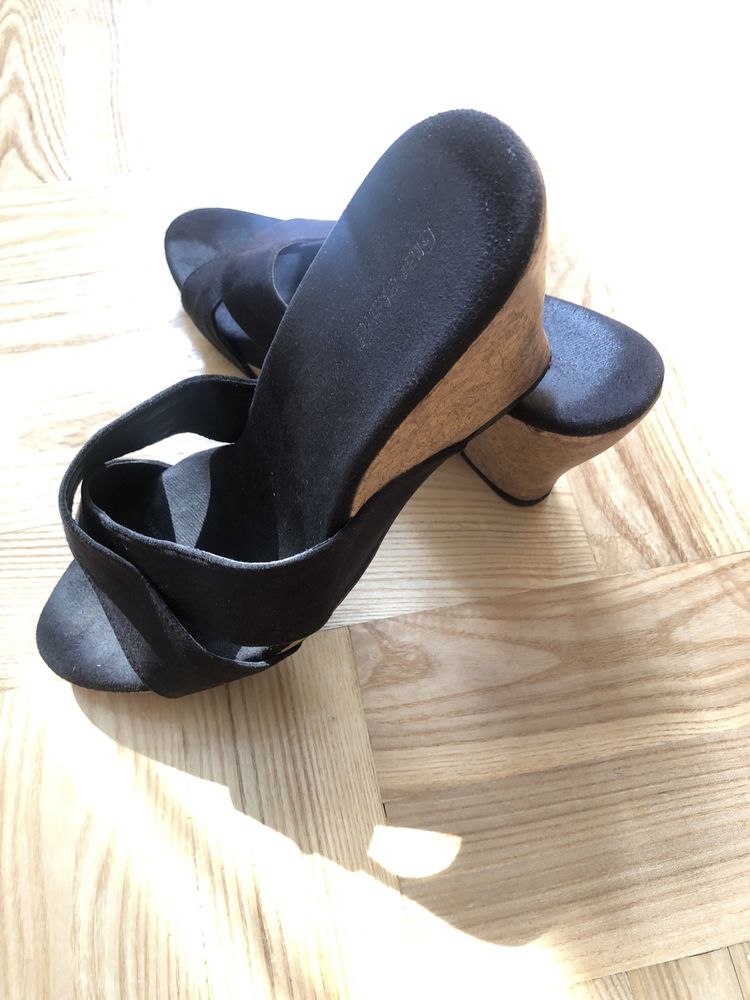 Buty na koturnie 40