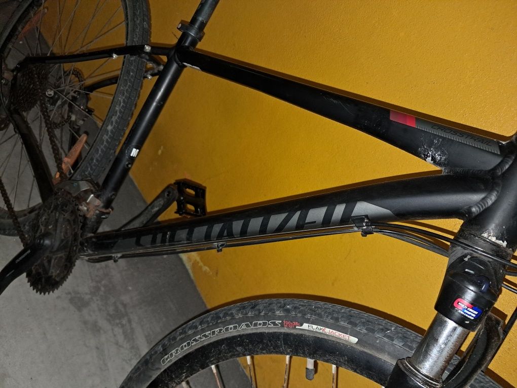 Vendo quadro specialized cross trail - bom preço e negociável