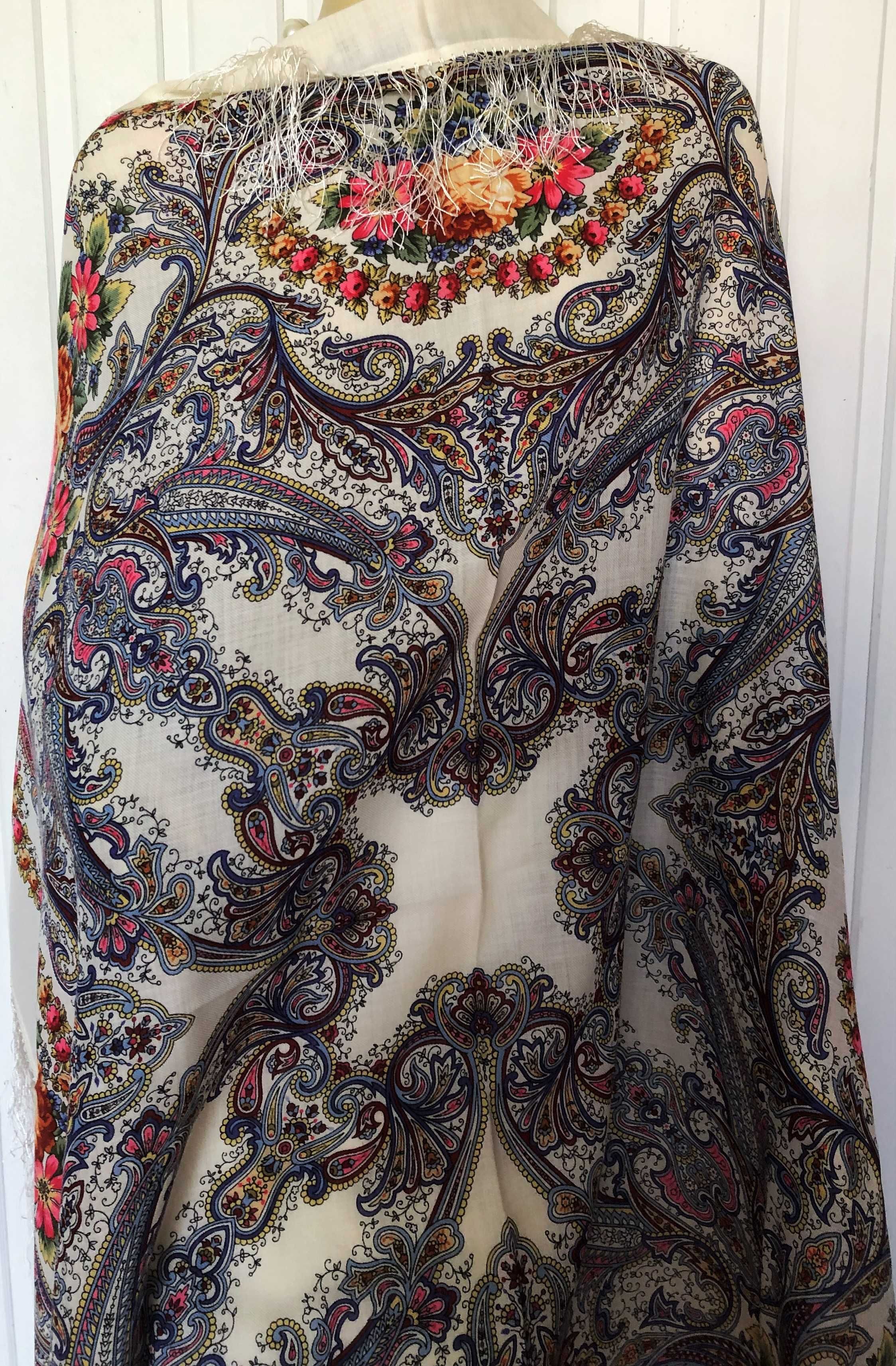 Pavlovo Posad chusta wełna merino autentyk 125x125
