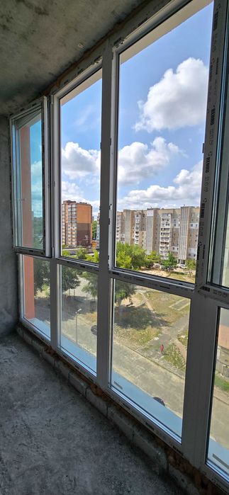 Продаж двокімнатної квартири на 7 поверсі в ЖК Парковий на Дніпрі