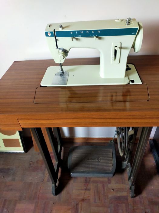 Máquina de costura Singer