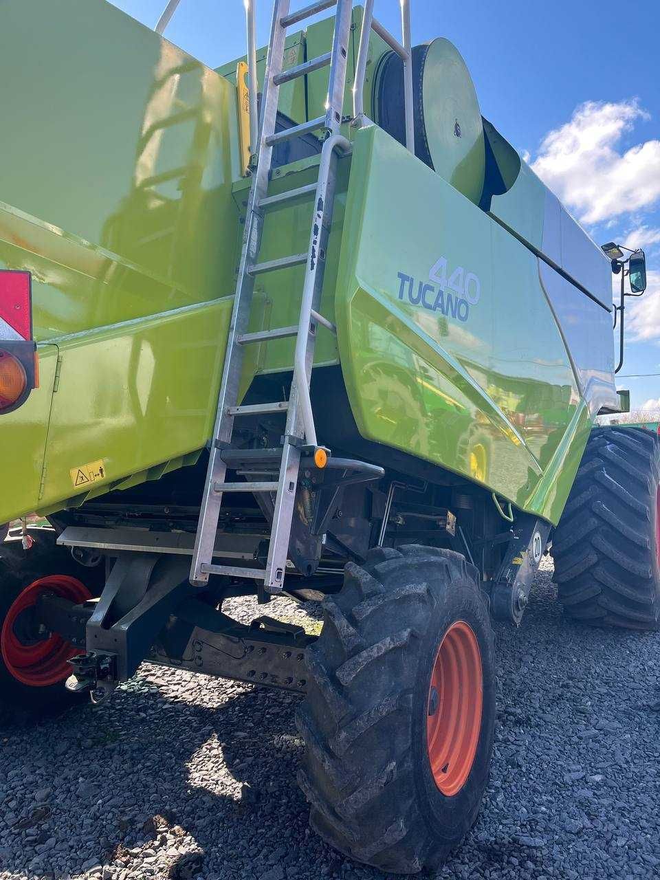 Комбайн Claas Tucano 440 2009року