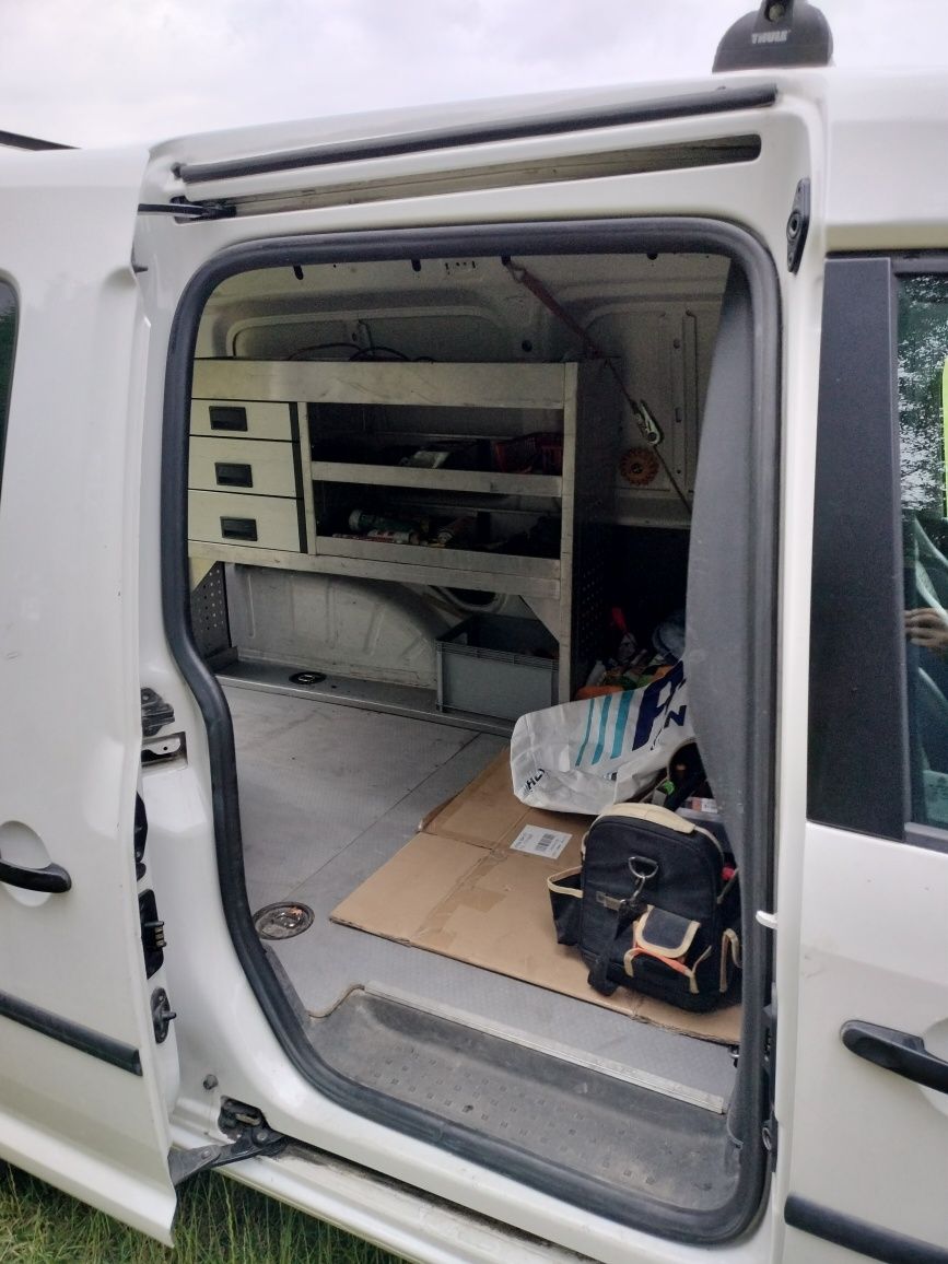VW Caddy Maxi 2012 r.