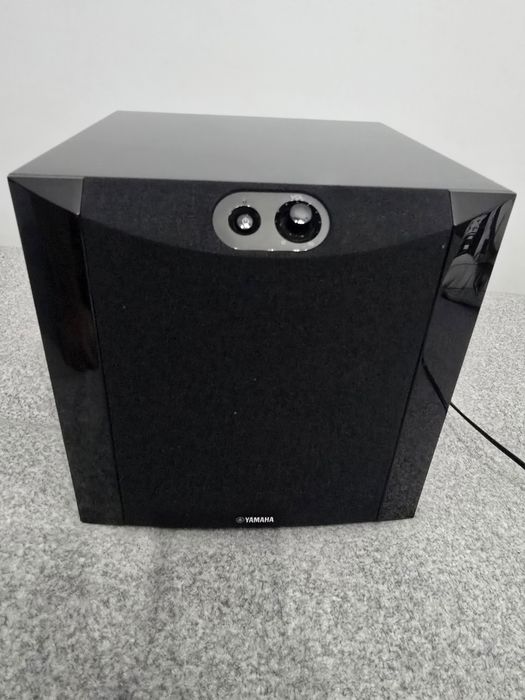 Subwoofer YAMAHA NS-SW200
