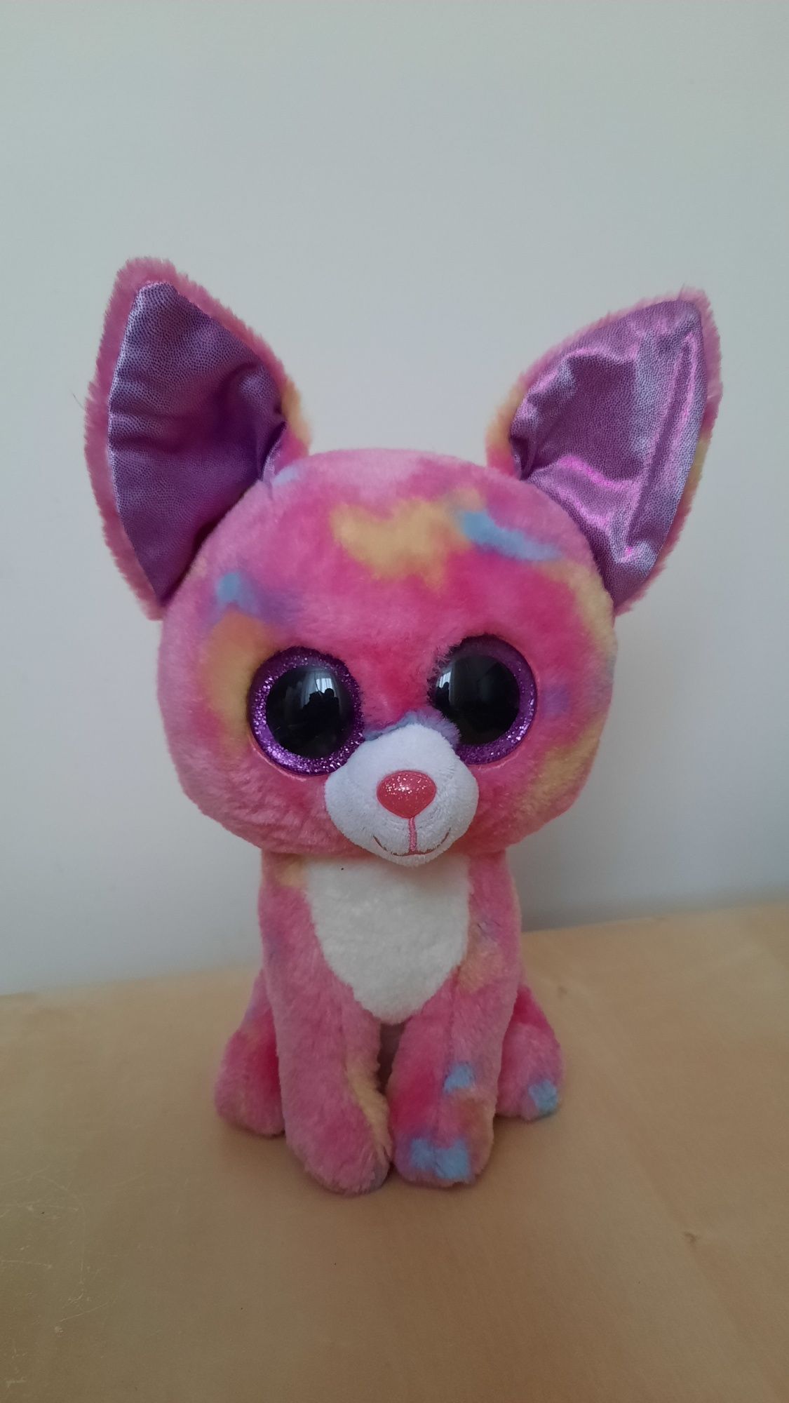 Różowy kotek stworek 26 cm