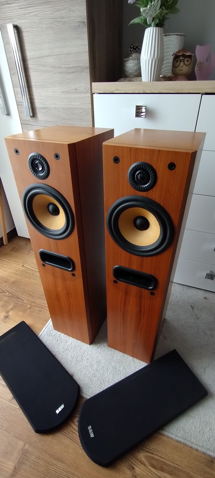 B&W Bowers & Wilkins Preference 4 (P4)