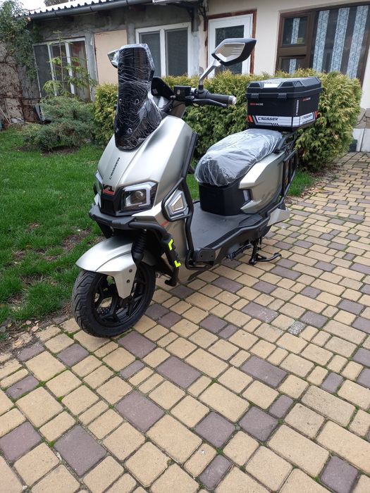 Скутер електричний Crosser V1 2000W
