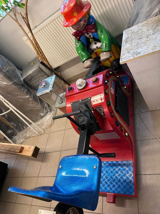 Automat zarobkowy bujak wraz z pojemnikiem na kulki