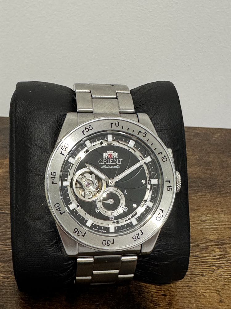 Orient Retro Future Camera RA-AR0201B10B